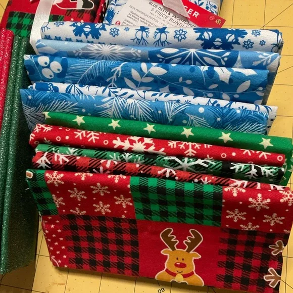 30 Pieces Christmas Cotton Fabric Bundles 18 x 22 Inch Quilting Fabric Sewing - Picture 2 of 4